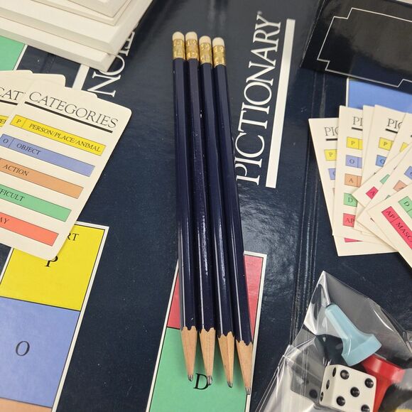 Vintage Pictionary First Edition Game 1985 Original Pieces Complete - Picture 6 of 15